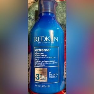 Redken Extreme Shampoo *NWT*